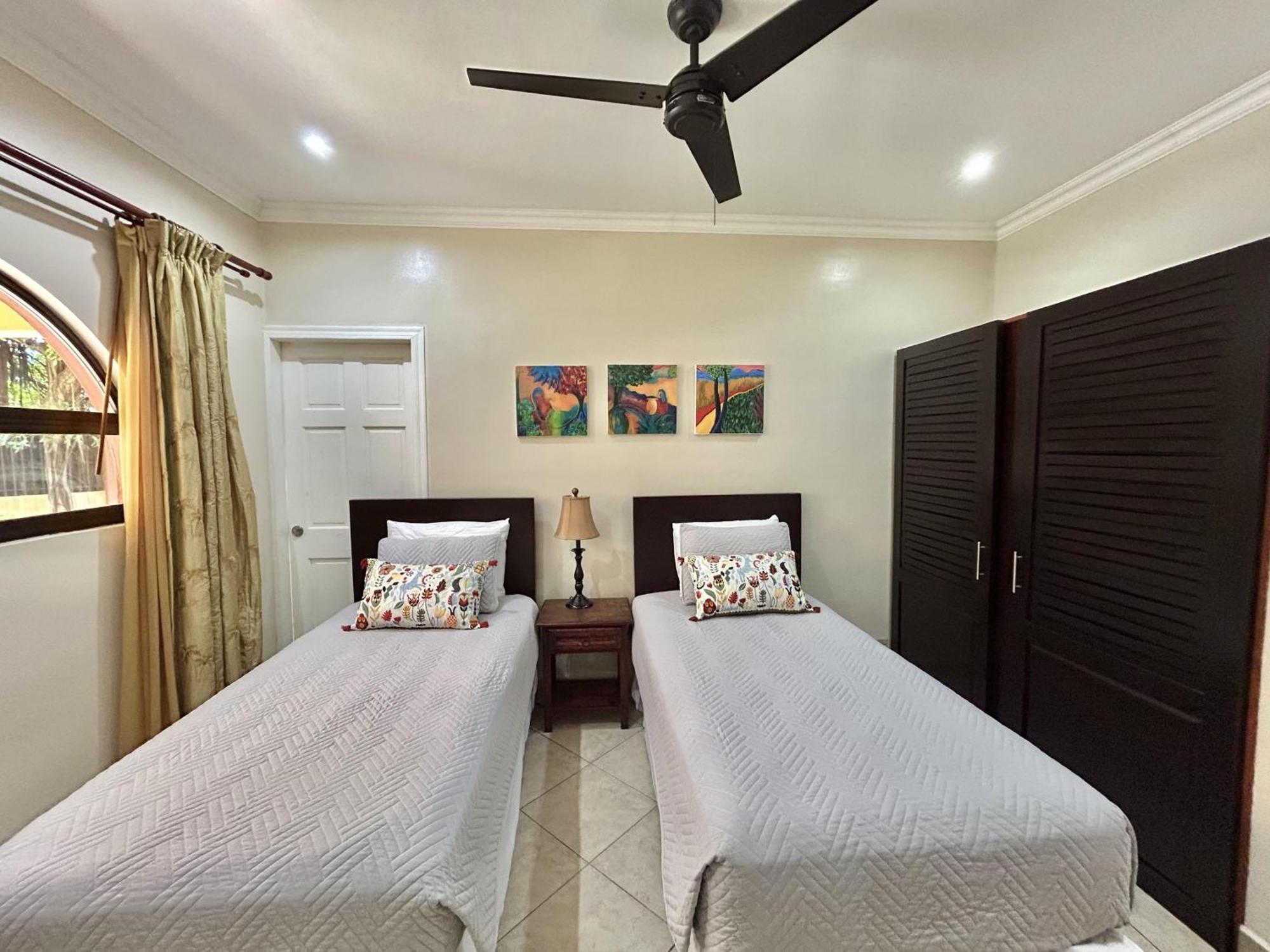 Sunrise 1- 3 Bedroom Poolside Condo Tamarindo Exteriör bild